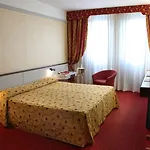 马克西姆酒店 酒店 4*